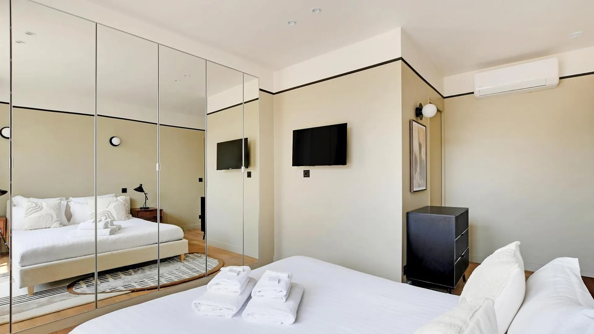 Pick A Flat's In Daumesnil - Avenue Du General Bizot Paris